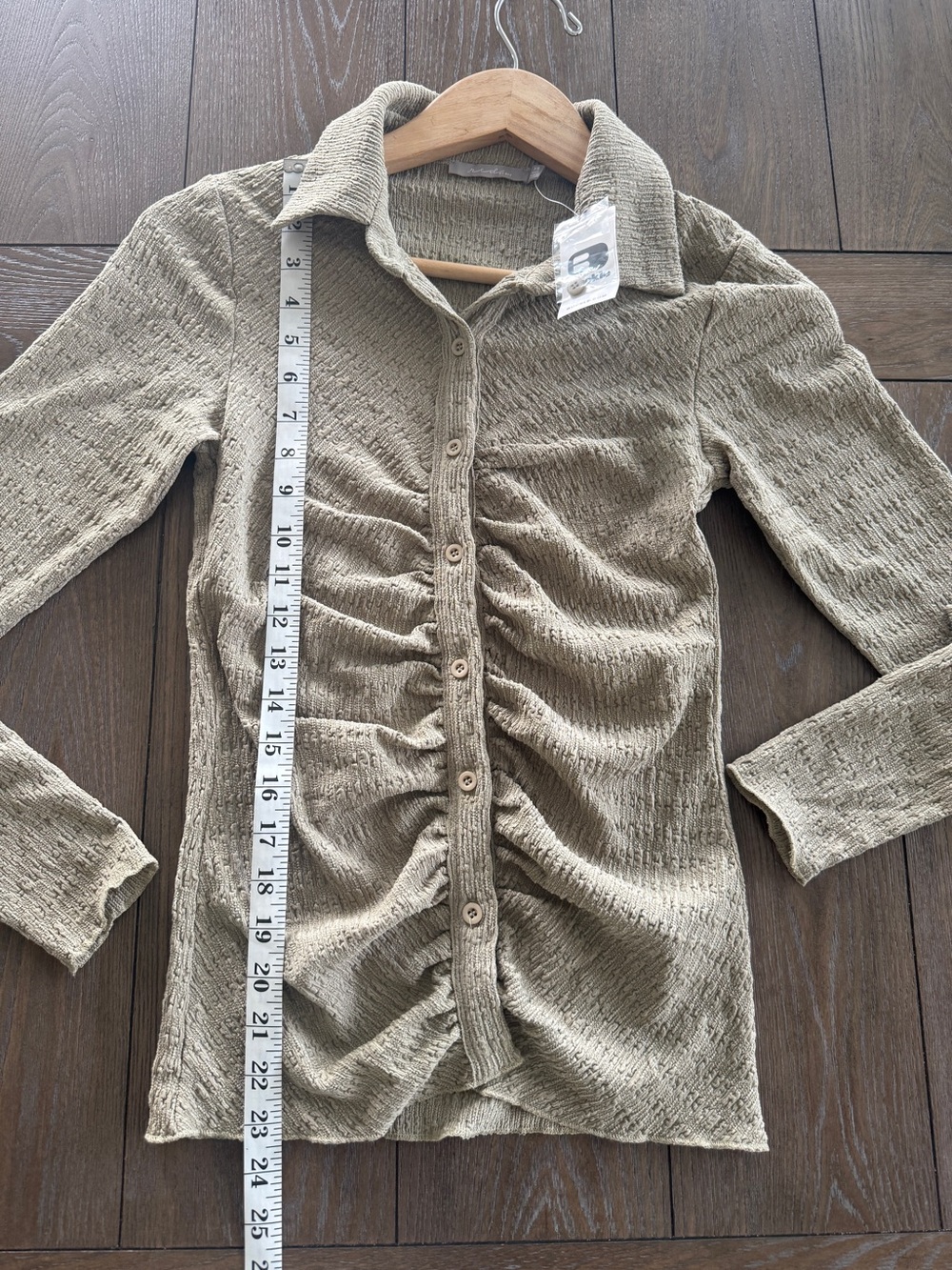 BKE Olive Green Ruched Button-Front Collared Top - Picture 5 of 8